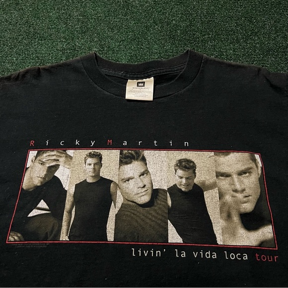 Vintage 90s Ricky Martin Hispanic Latin Band Rock Black T Shirt Size M 19.5X28 - Picture 2 of 8